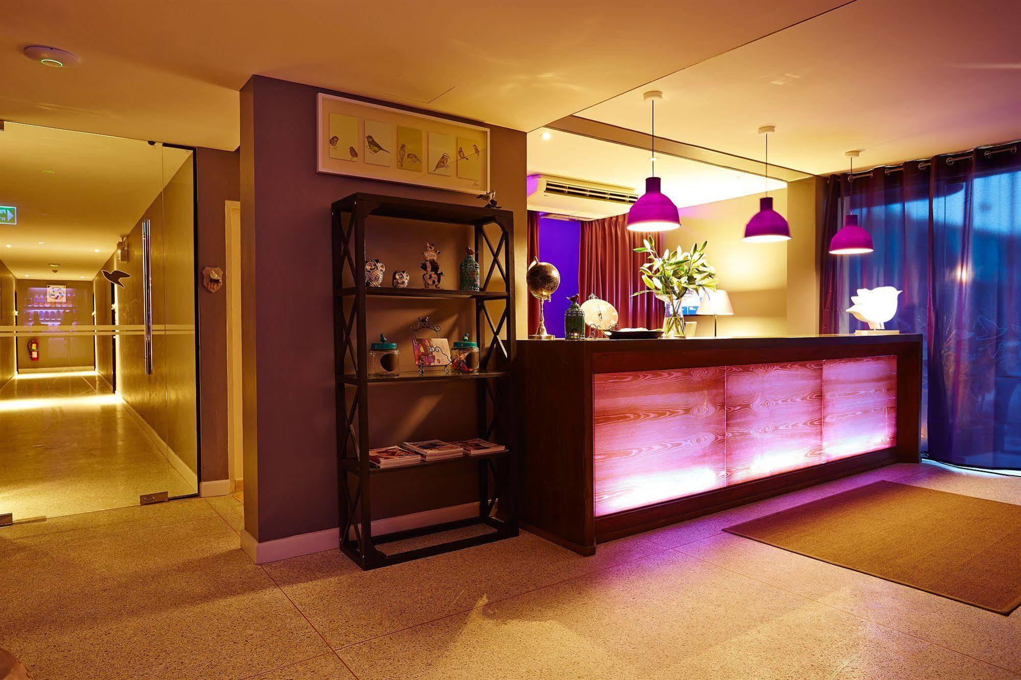 Hotel The Weekend Pattaya Esterno foto