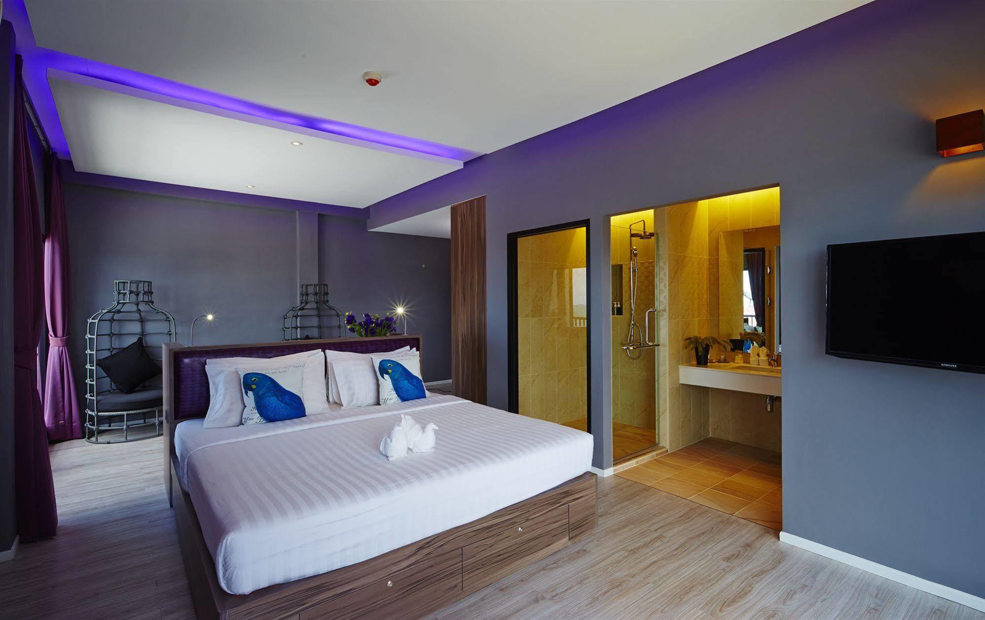 Hotel The Weekend Pattaya Esterno foto